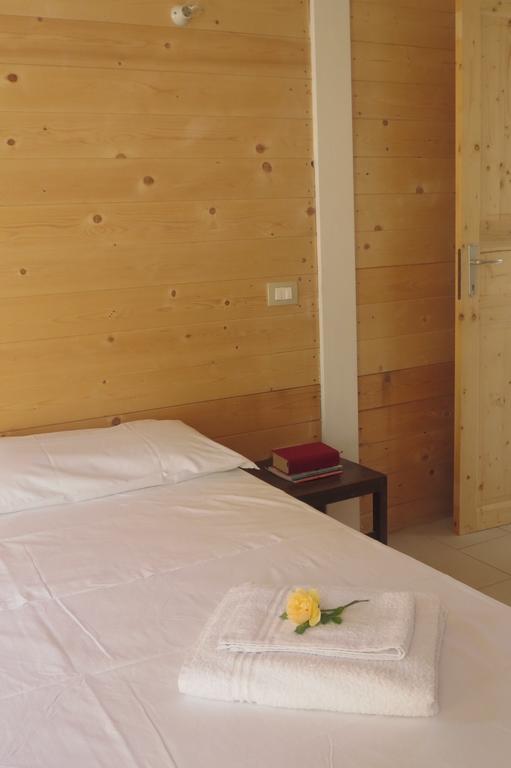 Camping Fiori Di נוטו חדר תמונה